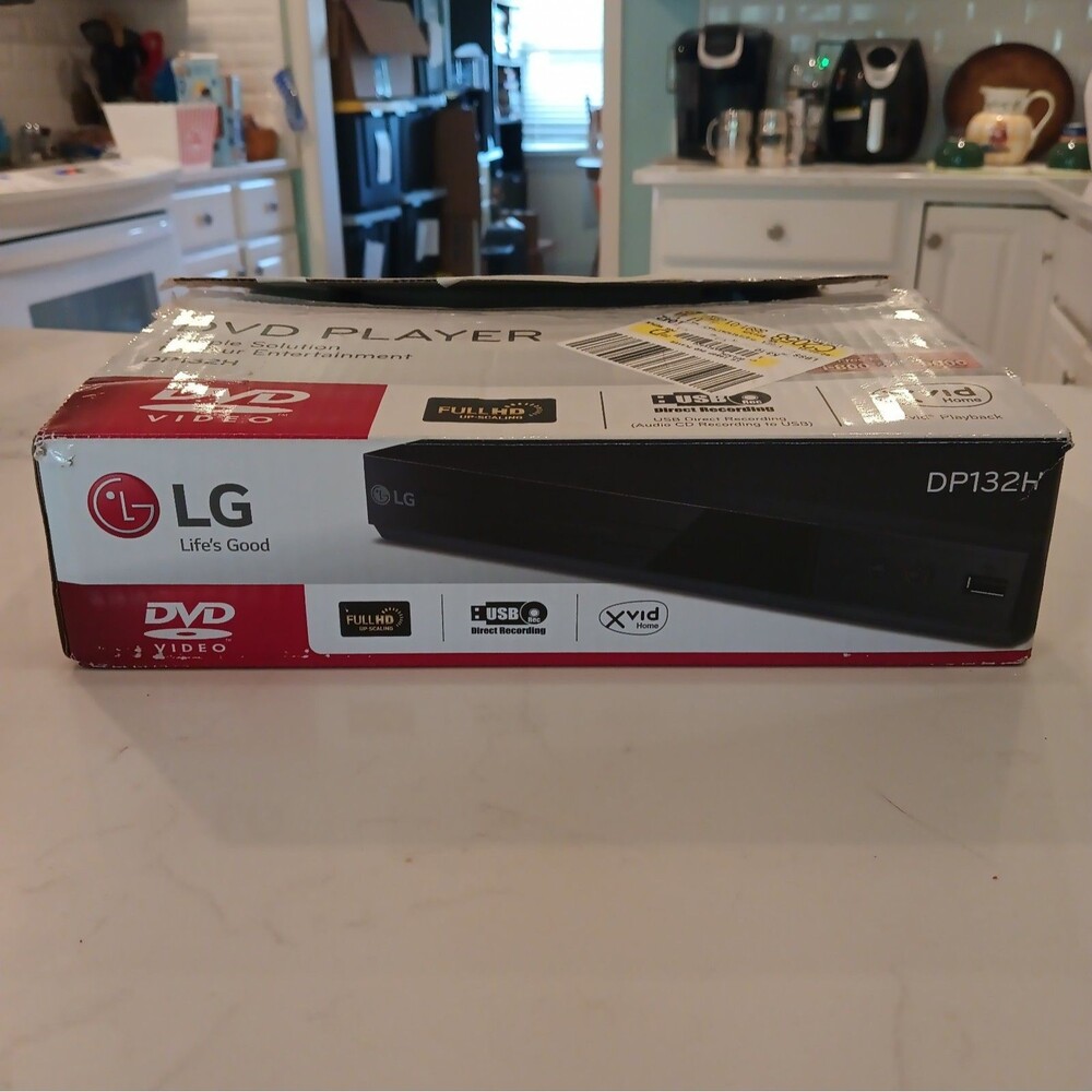 LG DP132H DVD Player w/Remote & Cables - Full HD - Open Box - Tested - Works!